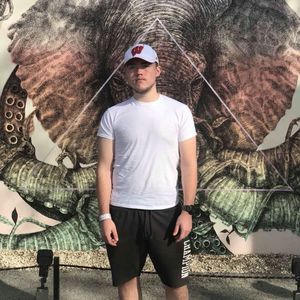 Meet your Posher, Maxwell